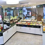 Budo Hotel 3*