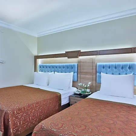 Budo Hotel 3*