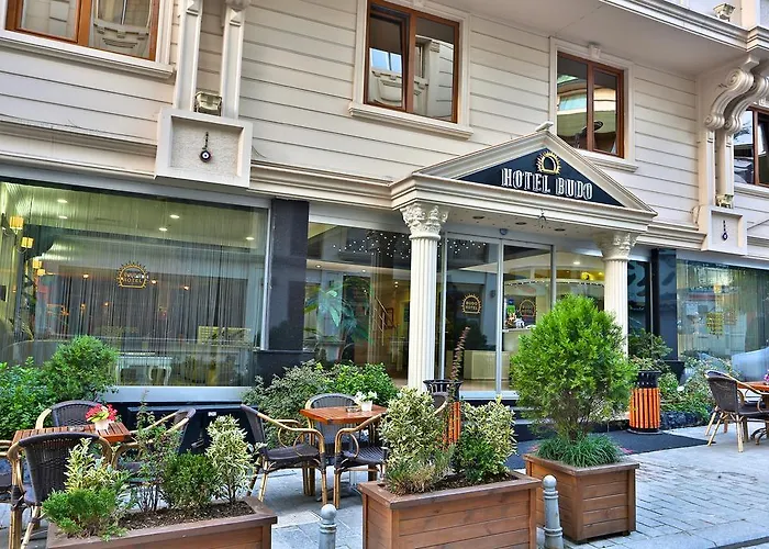 布多酒店
